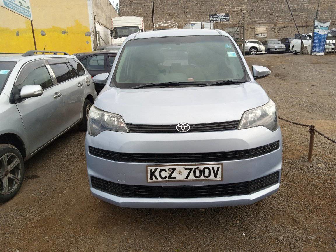 toyota-spade