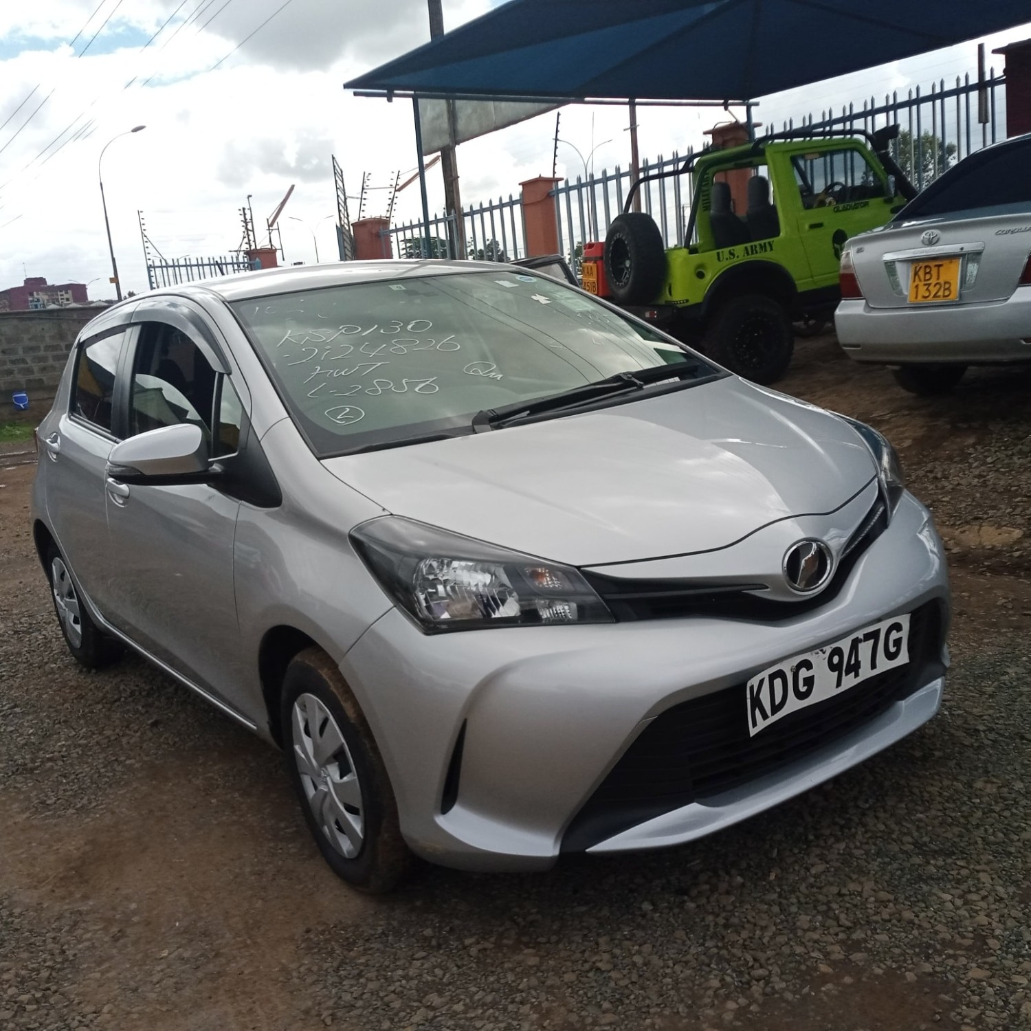 toyota-vitz-2014