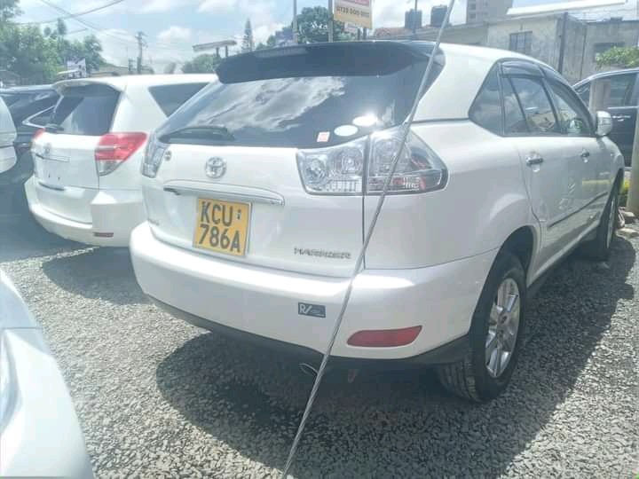toyota-harrier-big-2