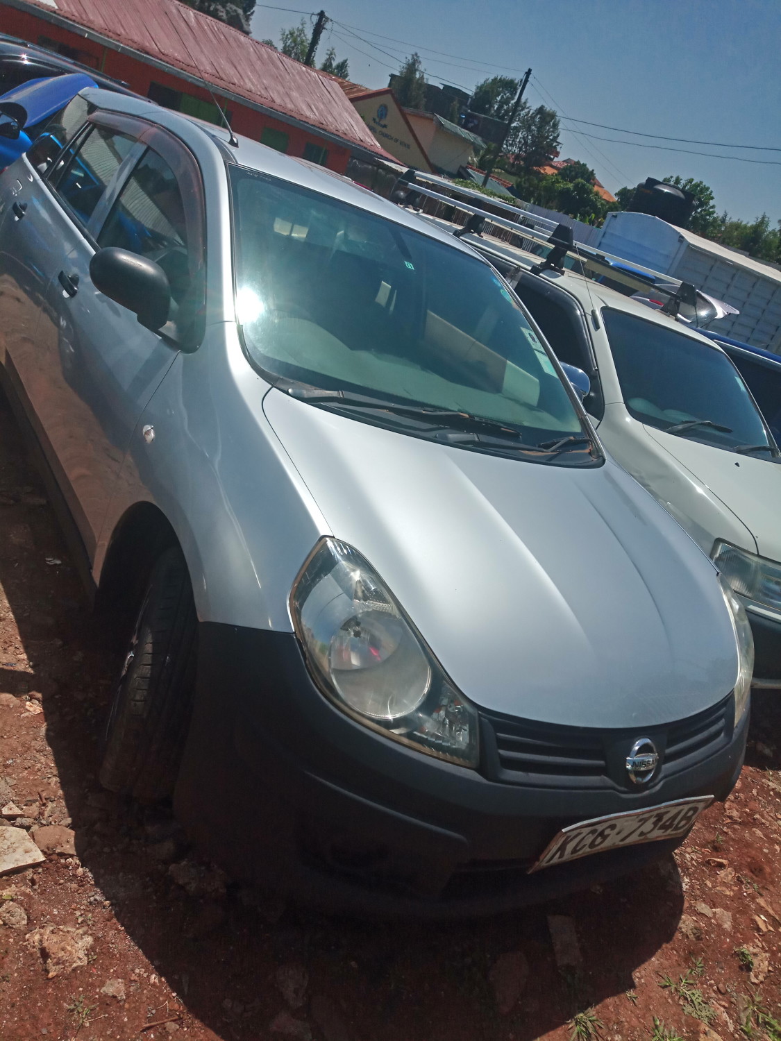 nissan-advan