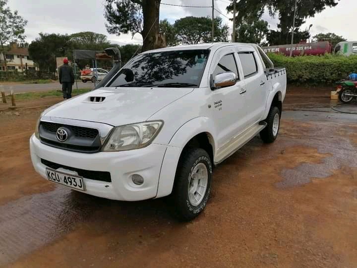 toyota-hilux