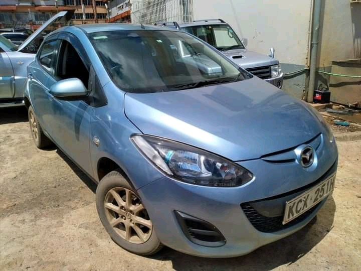 mazda-demio