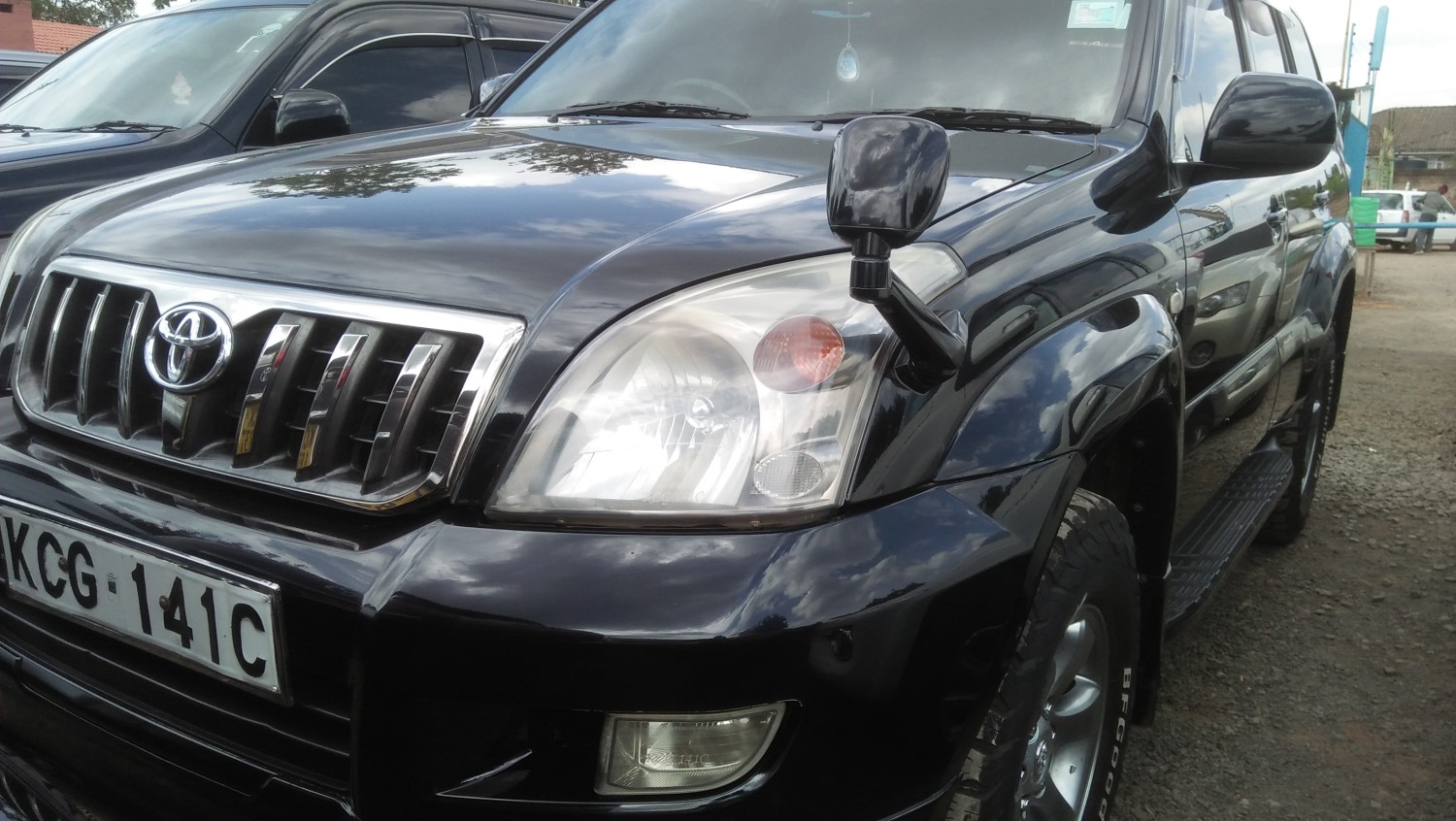 toyota-landcruiser-prado
