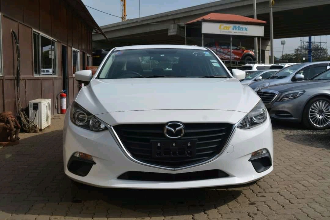 mazda-axela