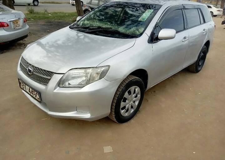 toyota-fielder