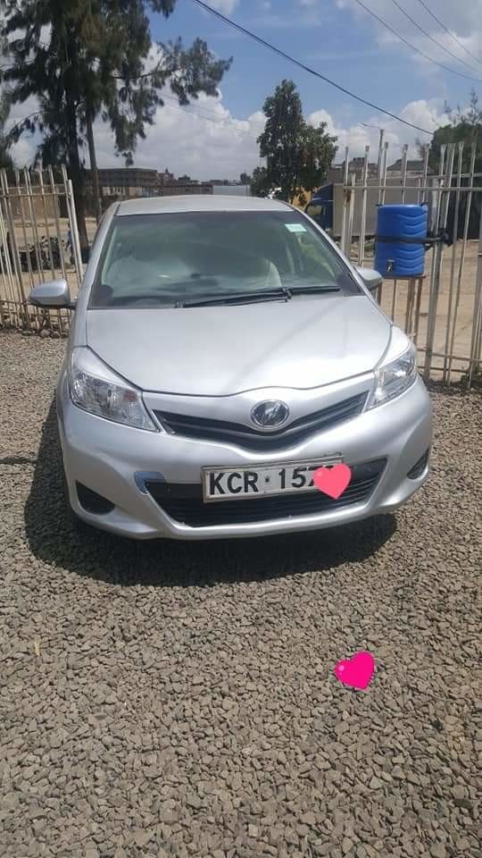 toyota-vitz