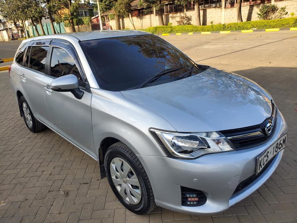 toyota-fielder