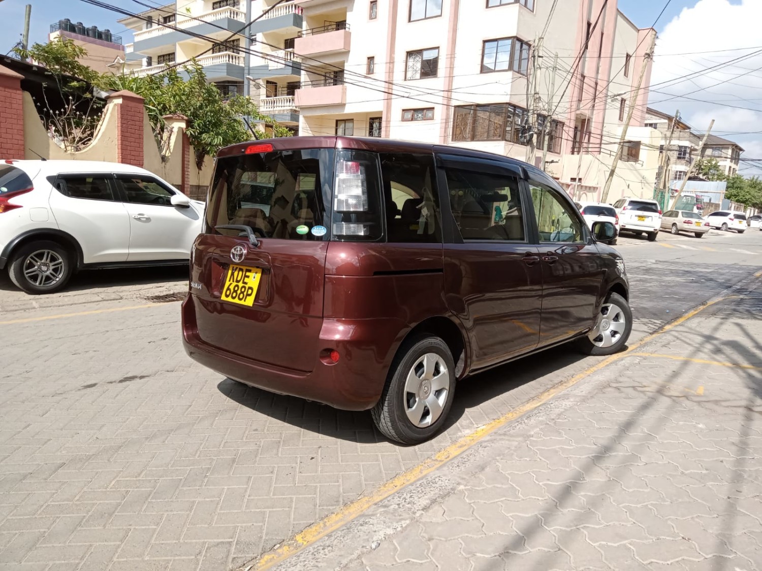toyota-sienta
