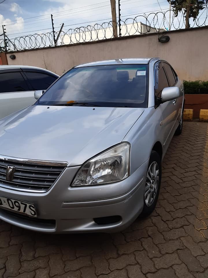 toyota-premio