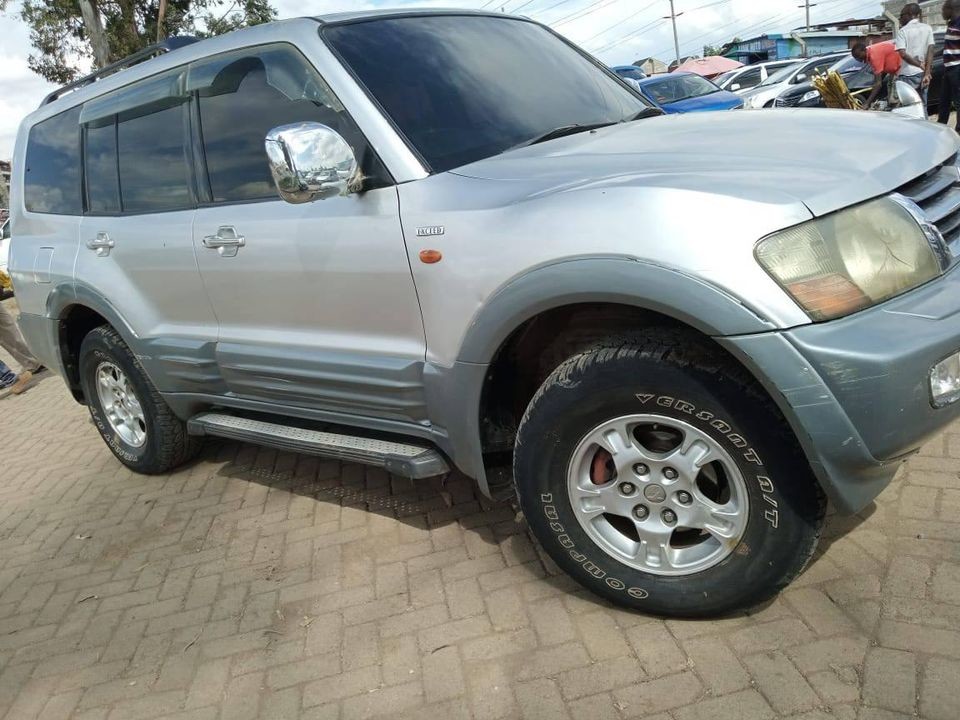 mitsubishi-pajero