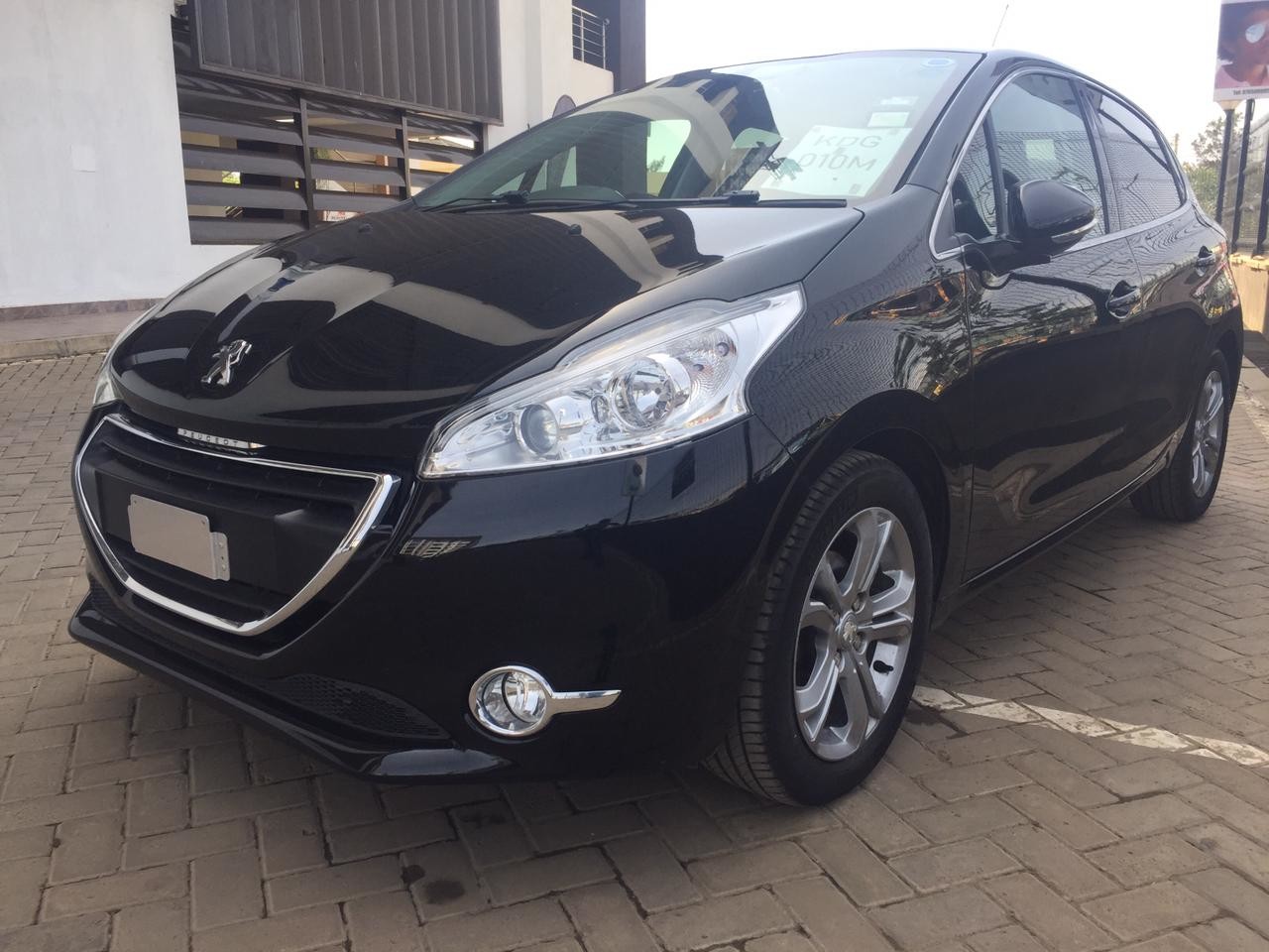peugeot-208
