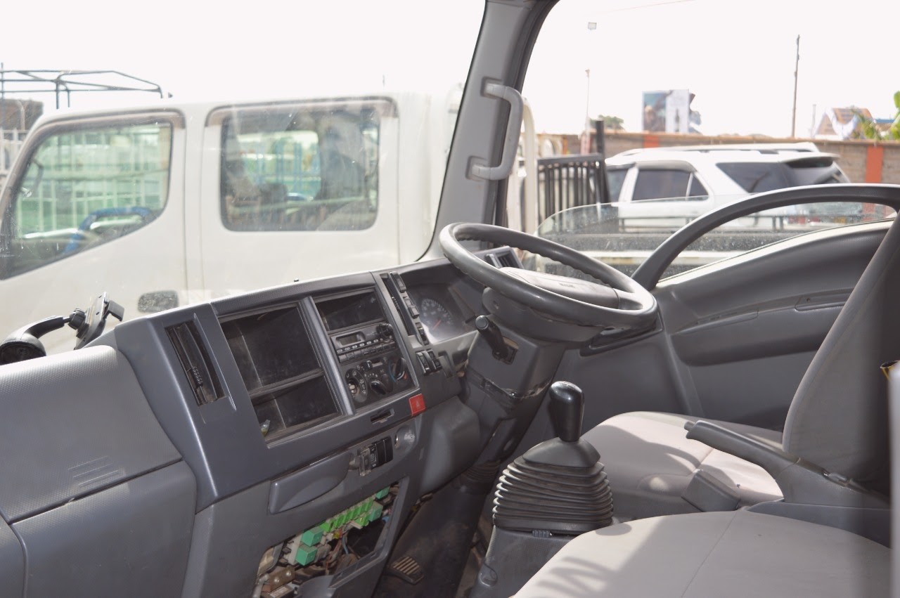 isuzu-elf-big-3