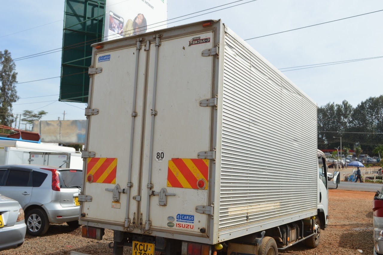 isuzu-elf-big-1