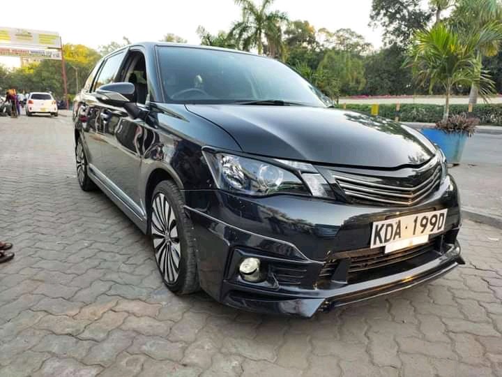 toyota-fielder