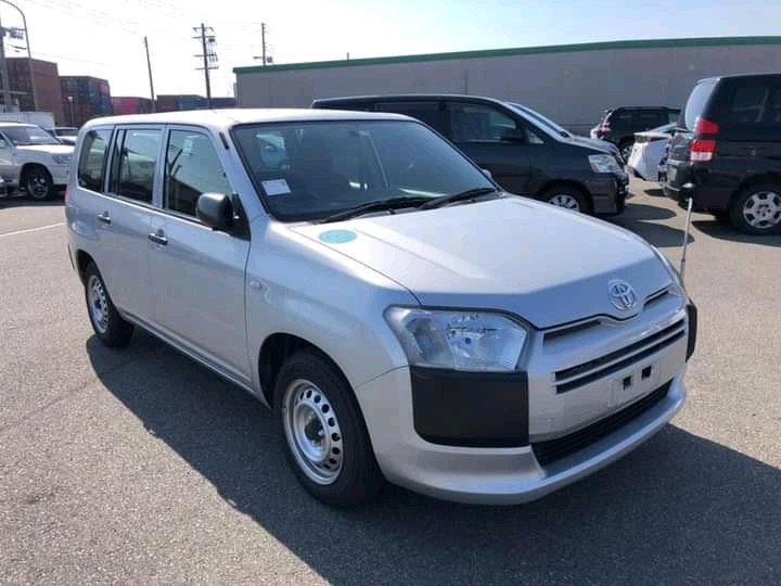 toyota-probox