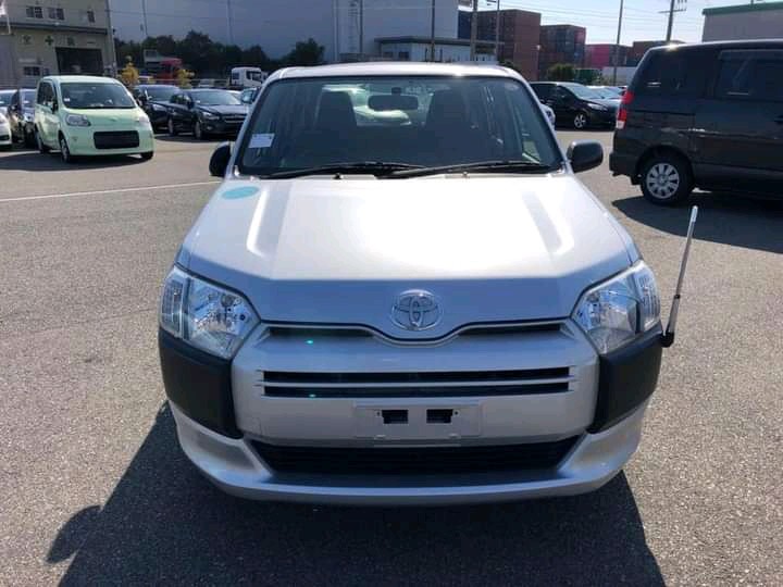 toyota-probox