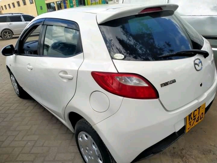mazda-demio