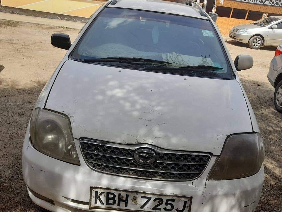 toyota-fielder