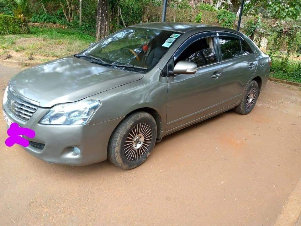 toyota-premio