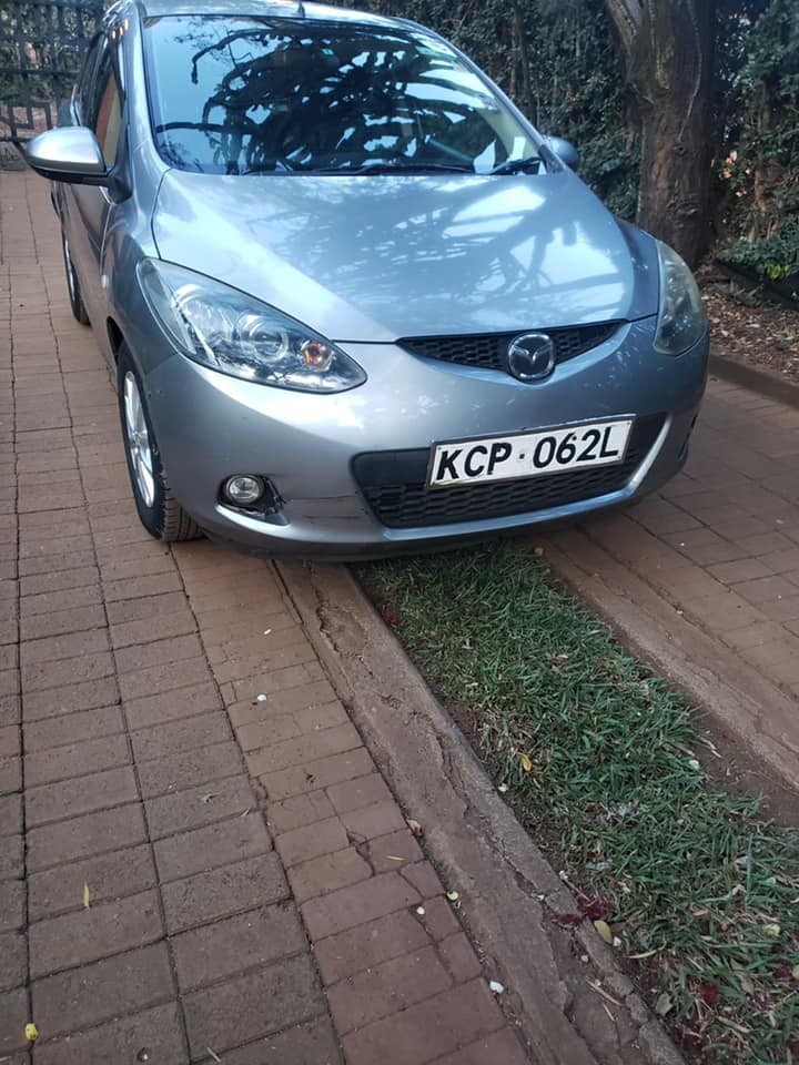 mazda-demio