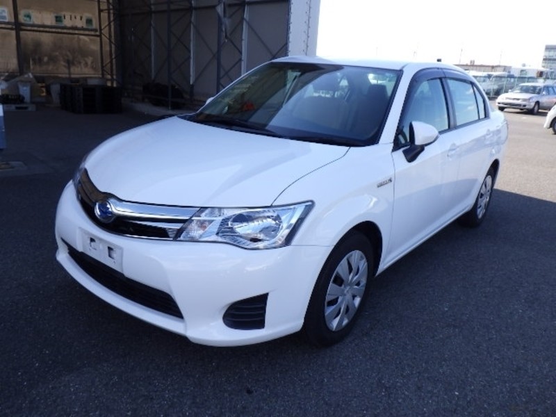 toyota-axio