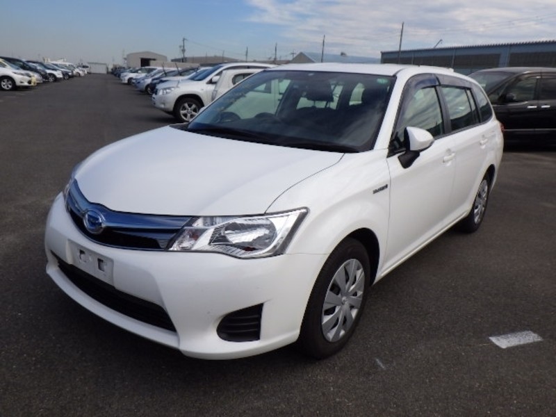 toyota-fielder