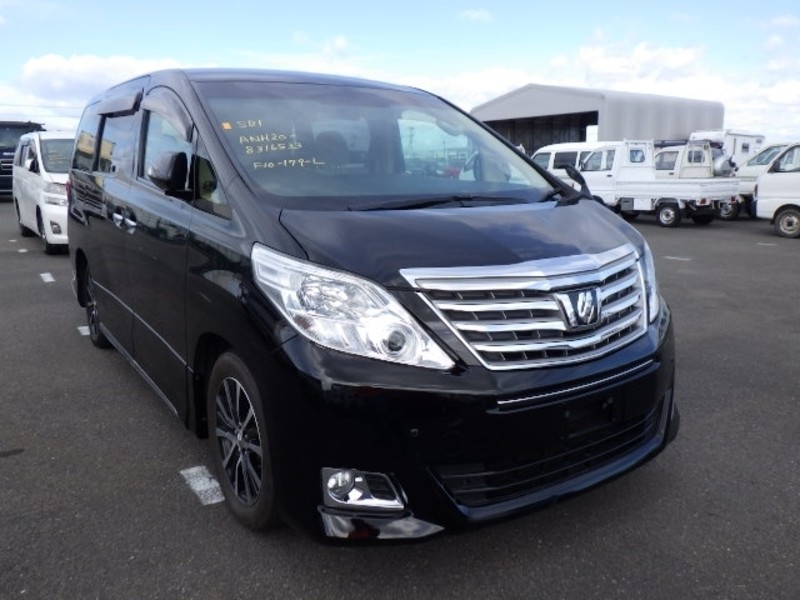 toyota-alphard
