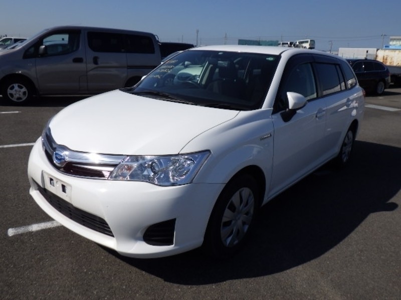 toyota-fielder