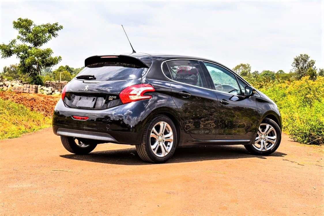 peugeot-208