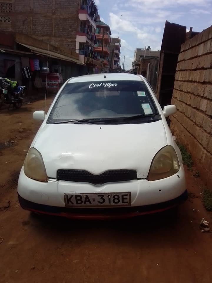 toyota-vitz