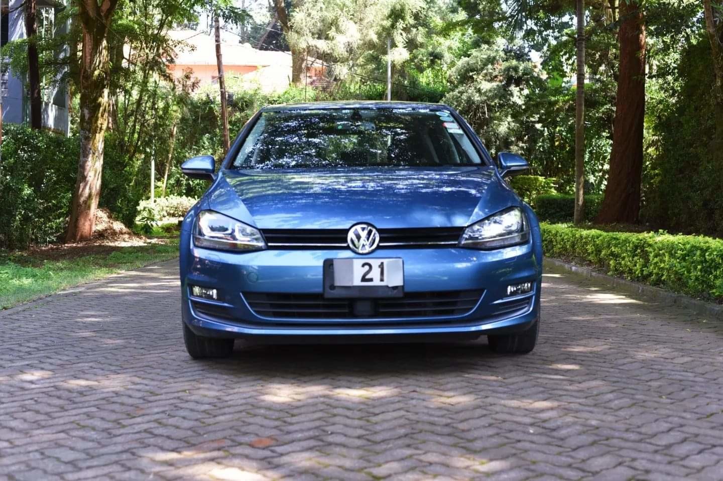 volkswagen-golf-tsi