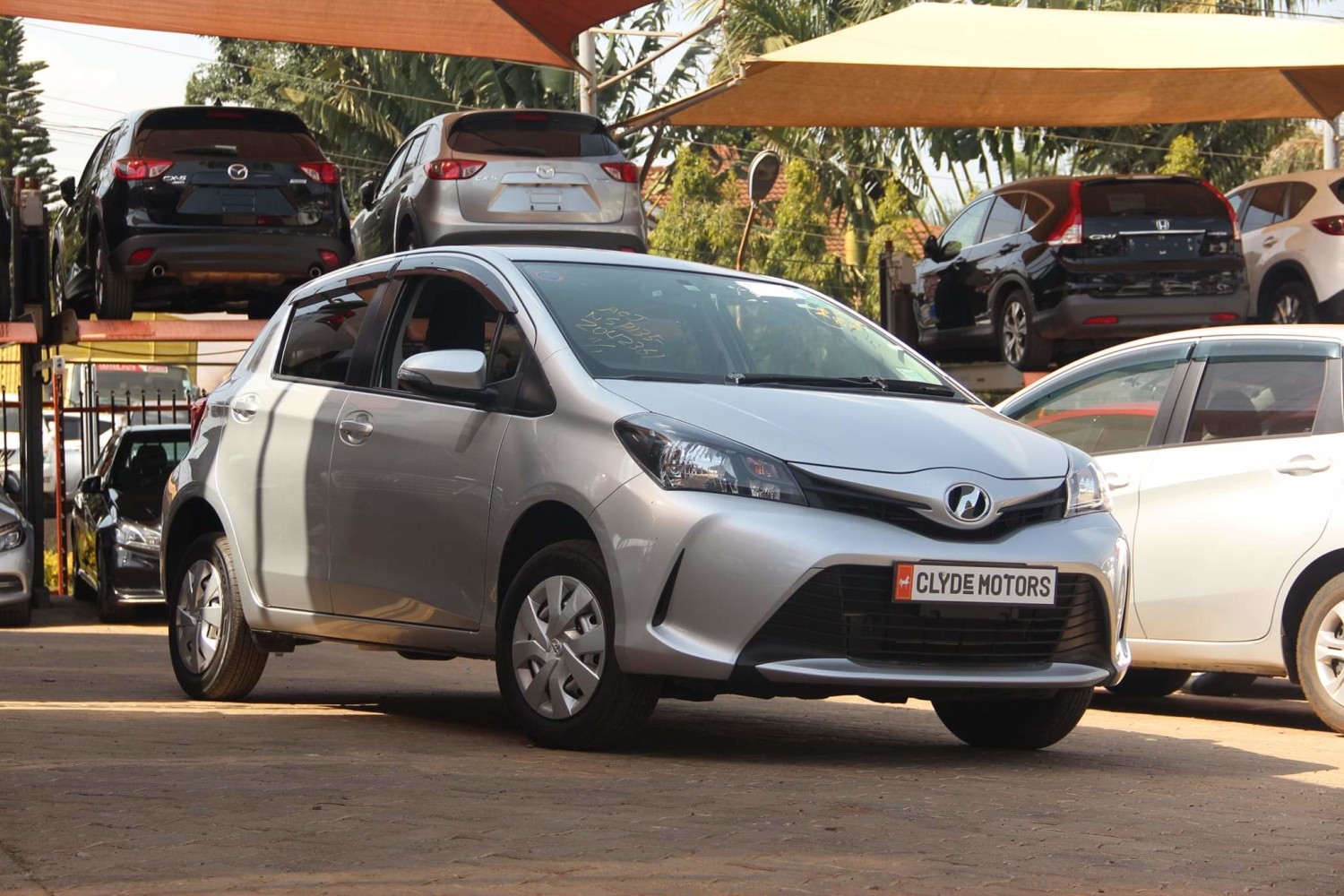 toyota-vitz