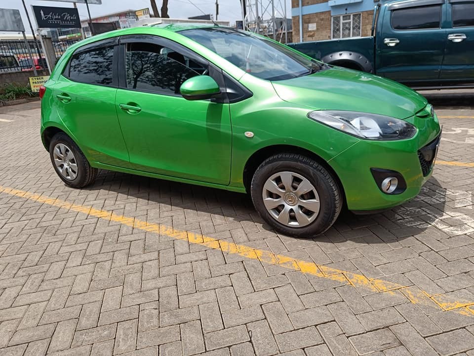mazda-demio