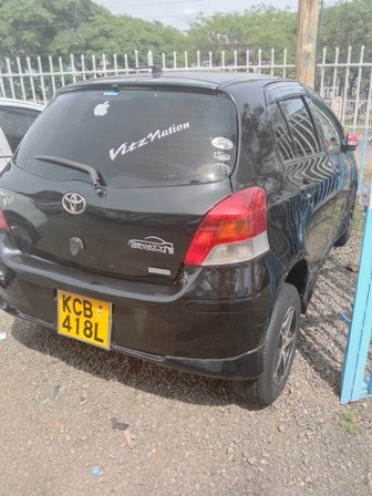 toyota-vitz