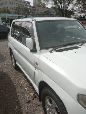 mitsubishi-pajero-io