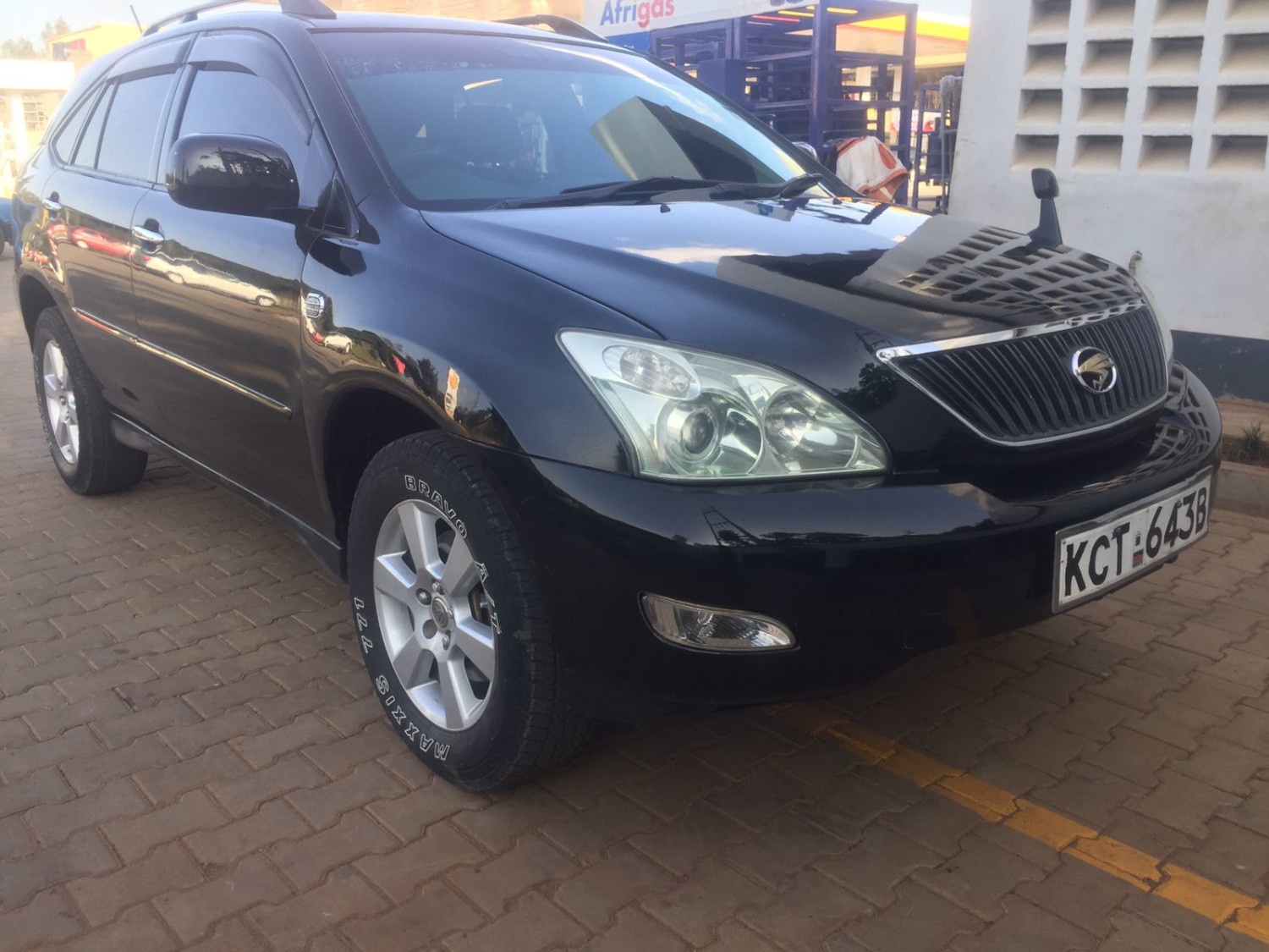 toyota-harrier-2012