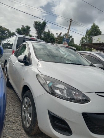 mazda-demio
