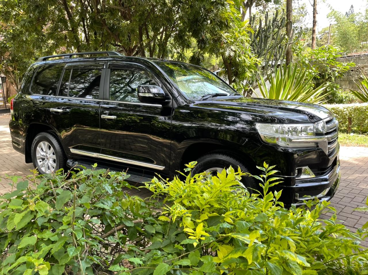 toyota-land-cruiser-prado-zx