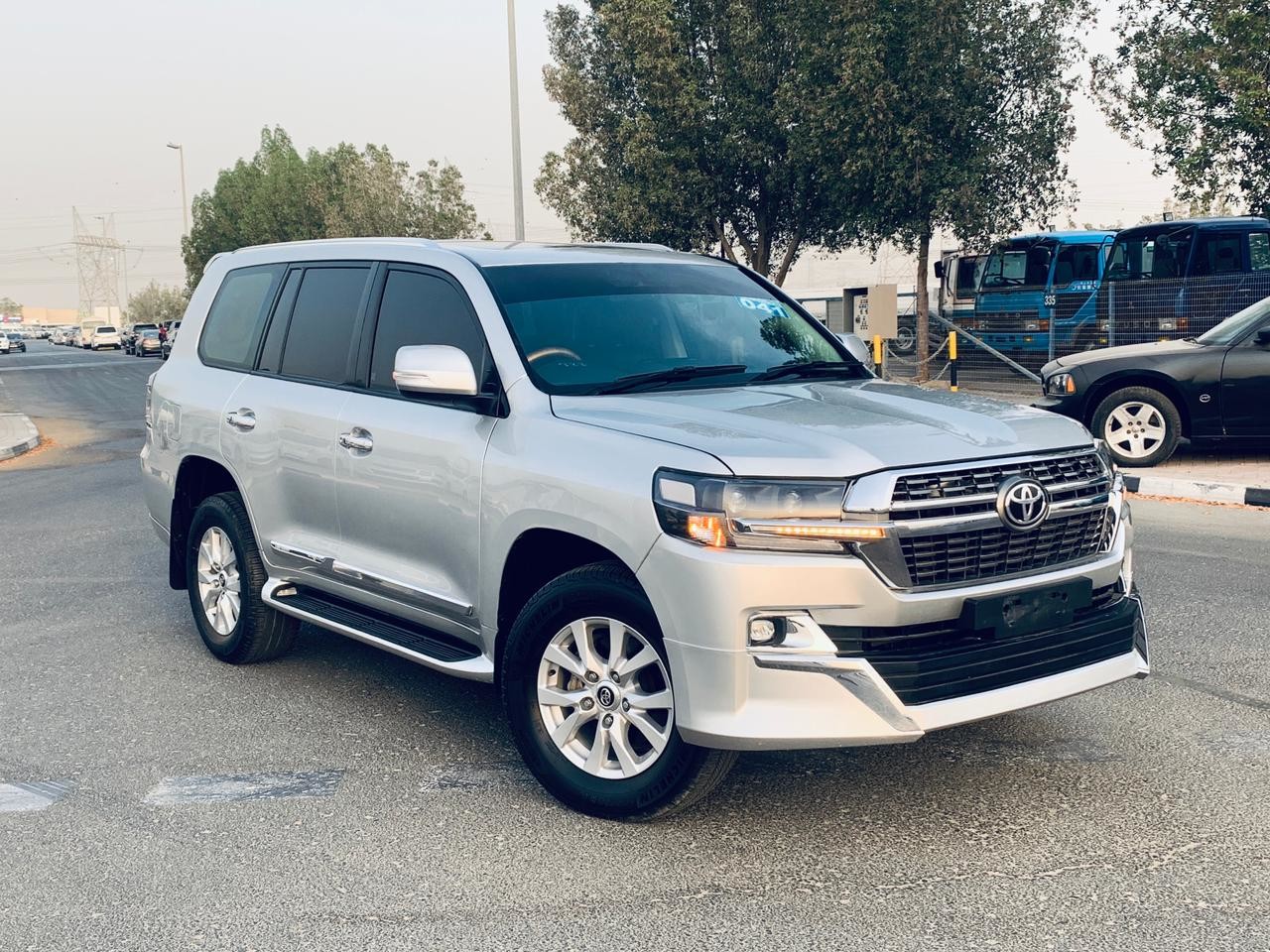 toyota-landcruiser-vx