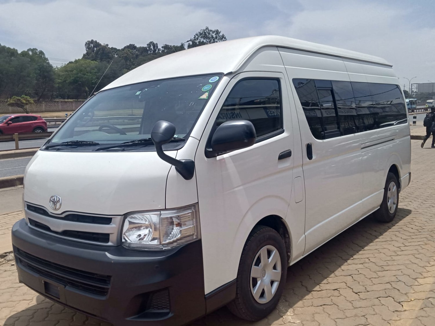 toyota-hiace