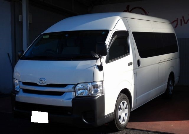 toyota-hiace