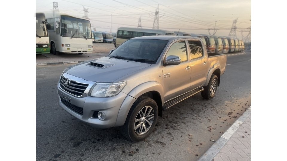 toyota-hilux-double-cab
