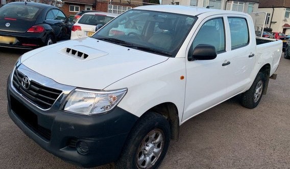 toyota-hilux-double-cab