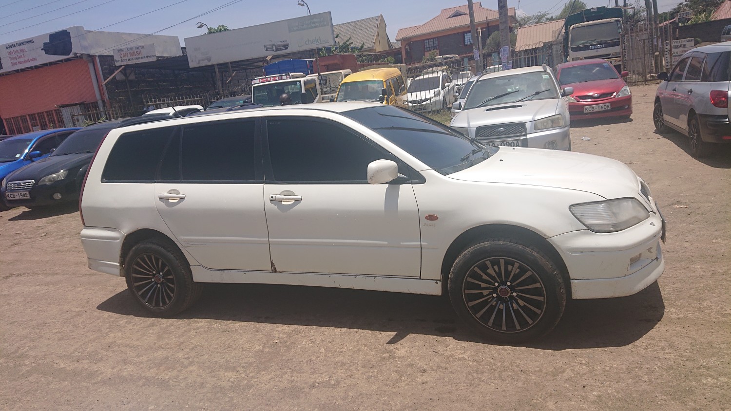 mitsubishi-wagon