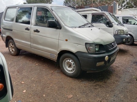 toyota-townace-big-1