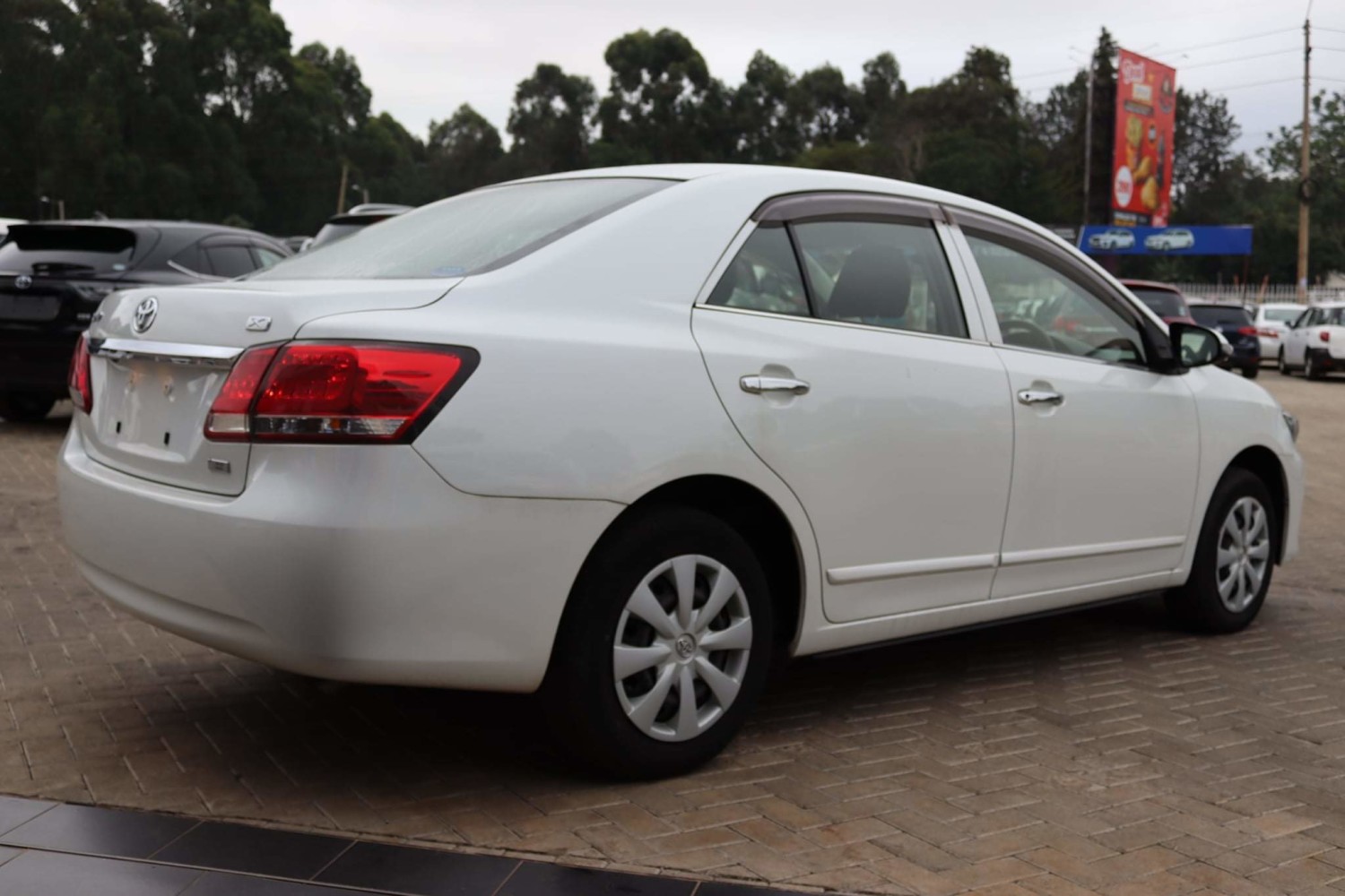 toyota-premio