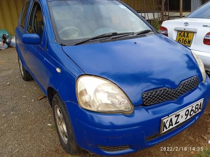 toyota-vitz