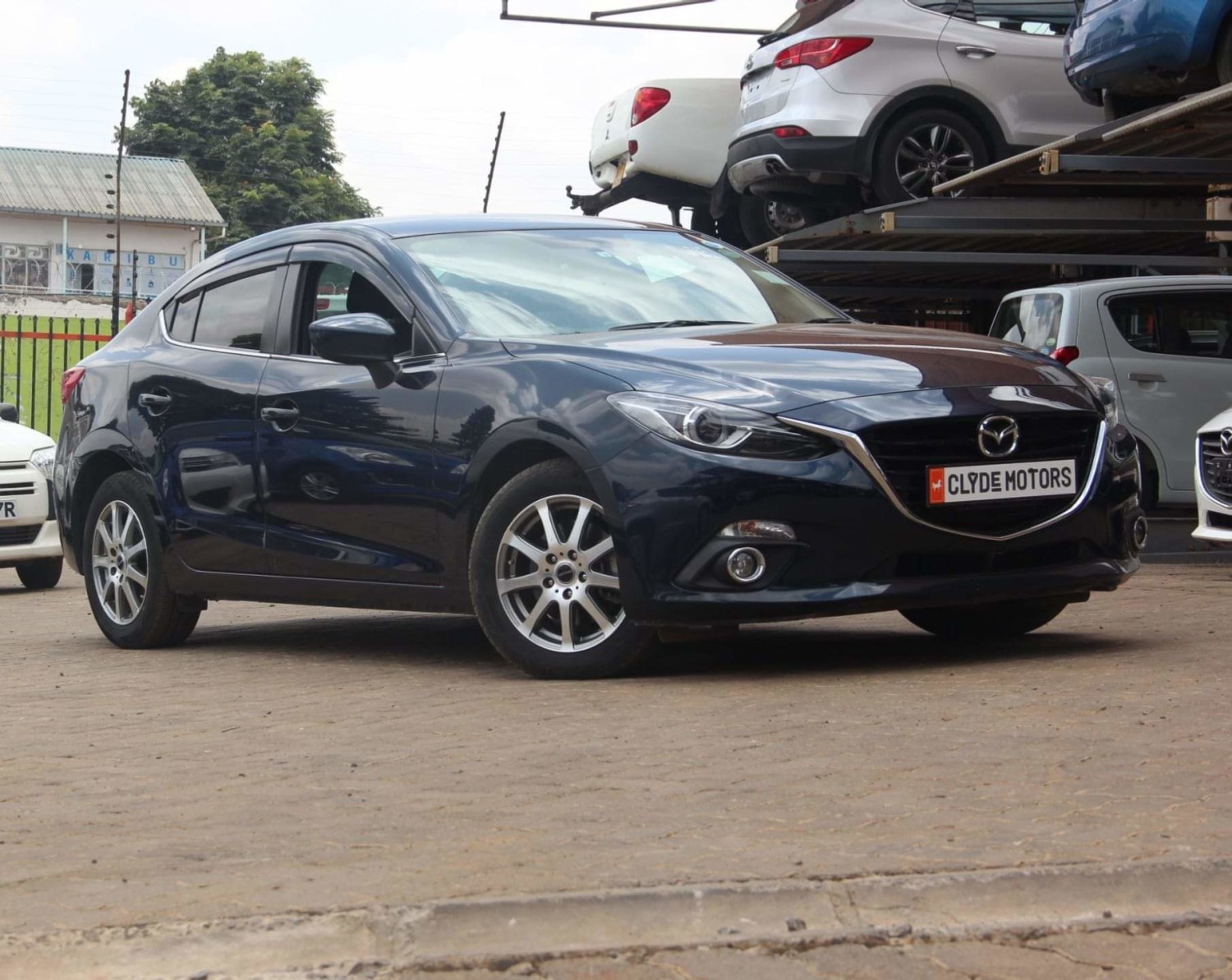 mazda-axela