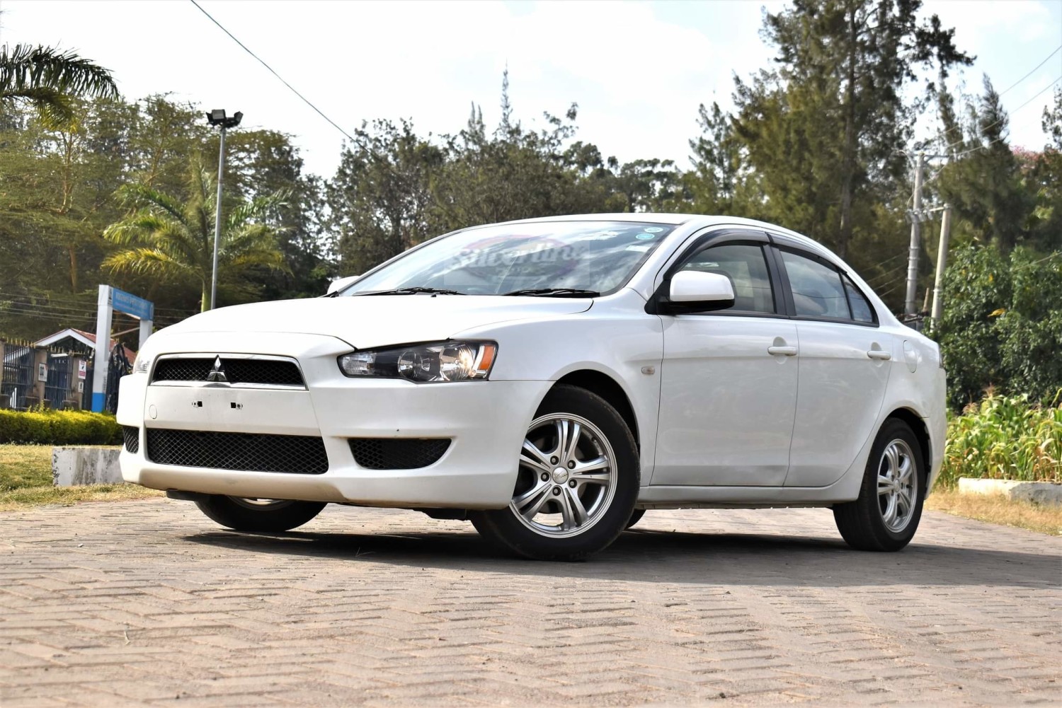 mitsubishi-galant-fortis