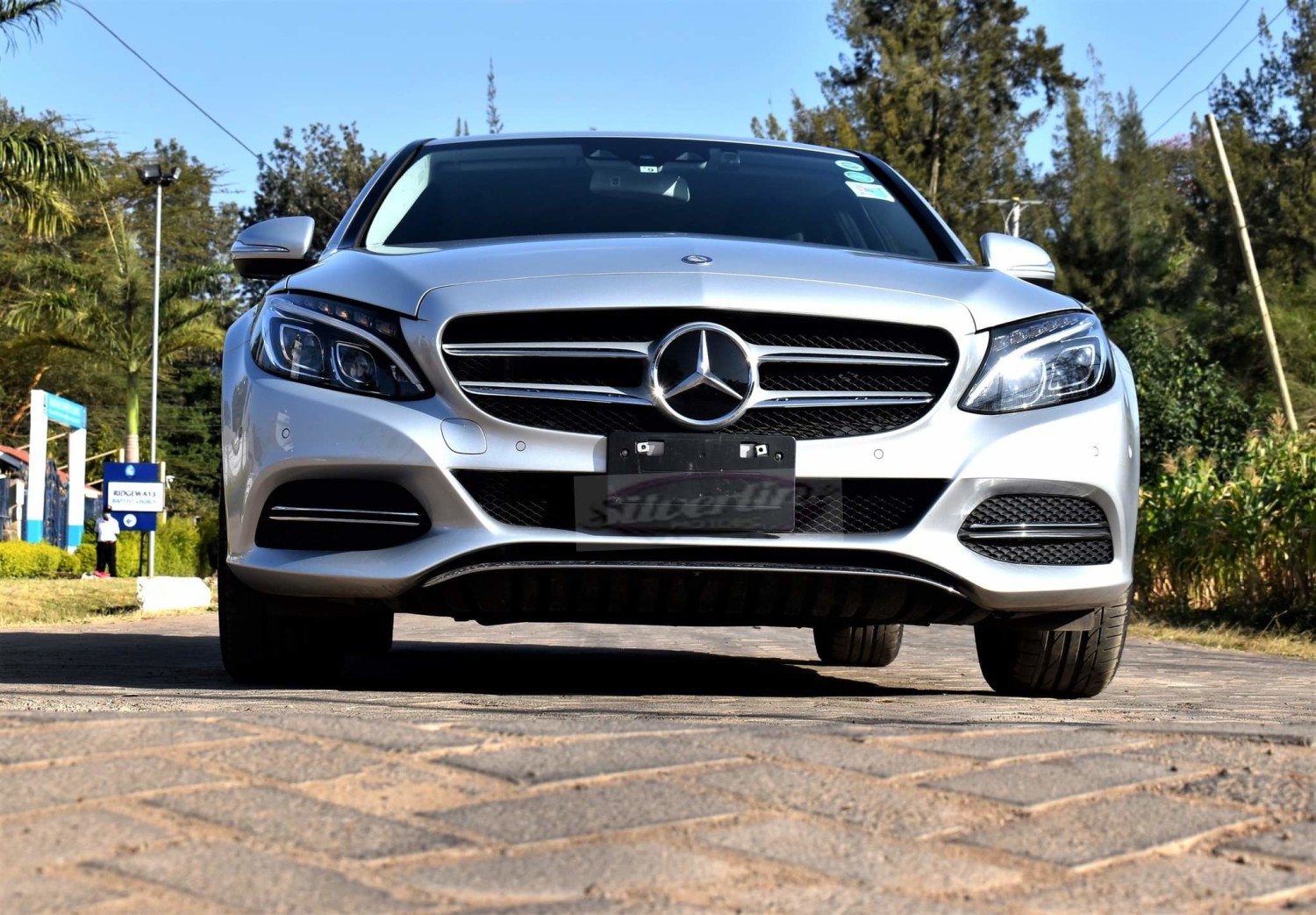 mercedez-benz-c200-w205-model